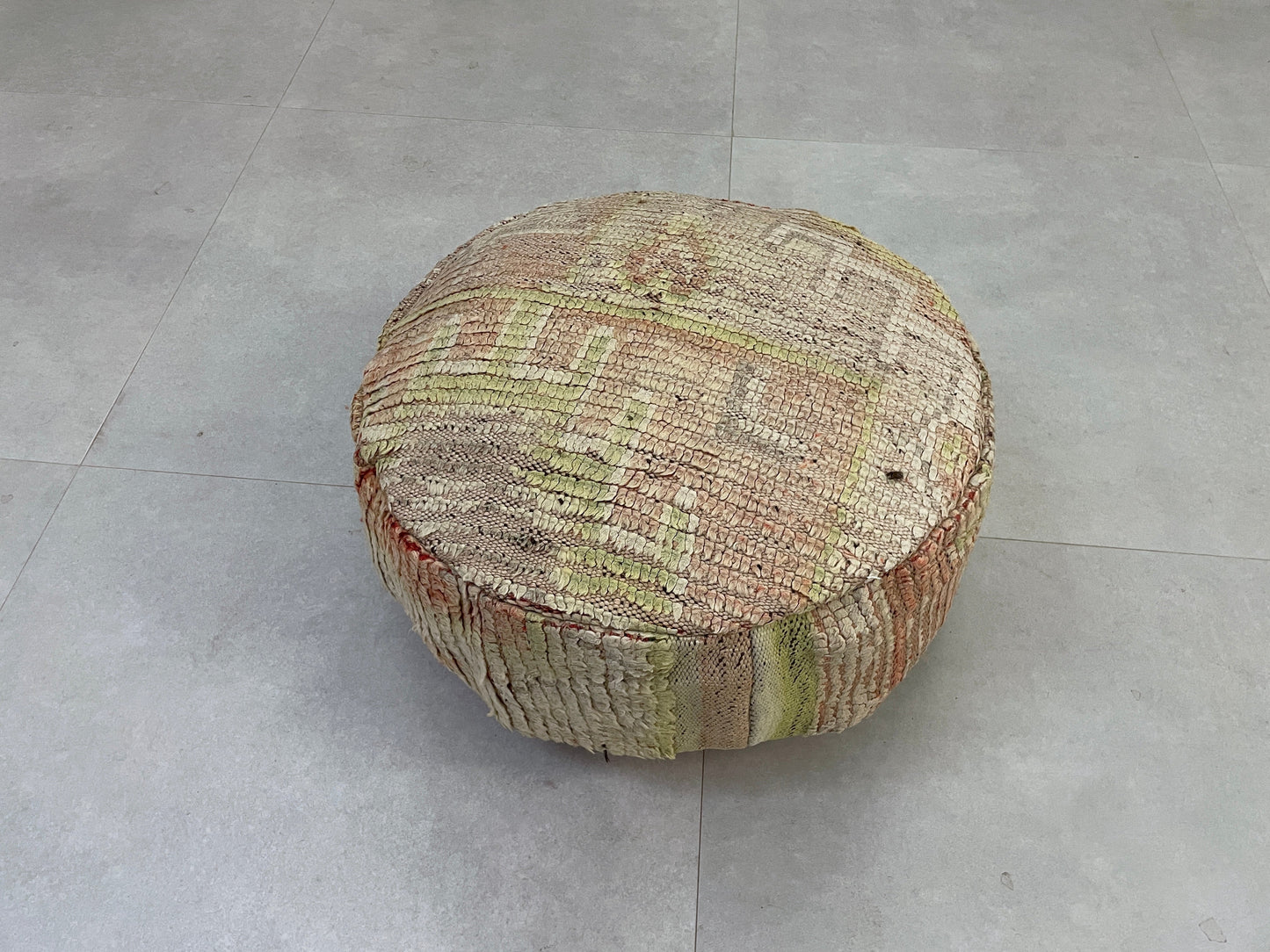 Round moroccan pouf cover - R24