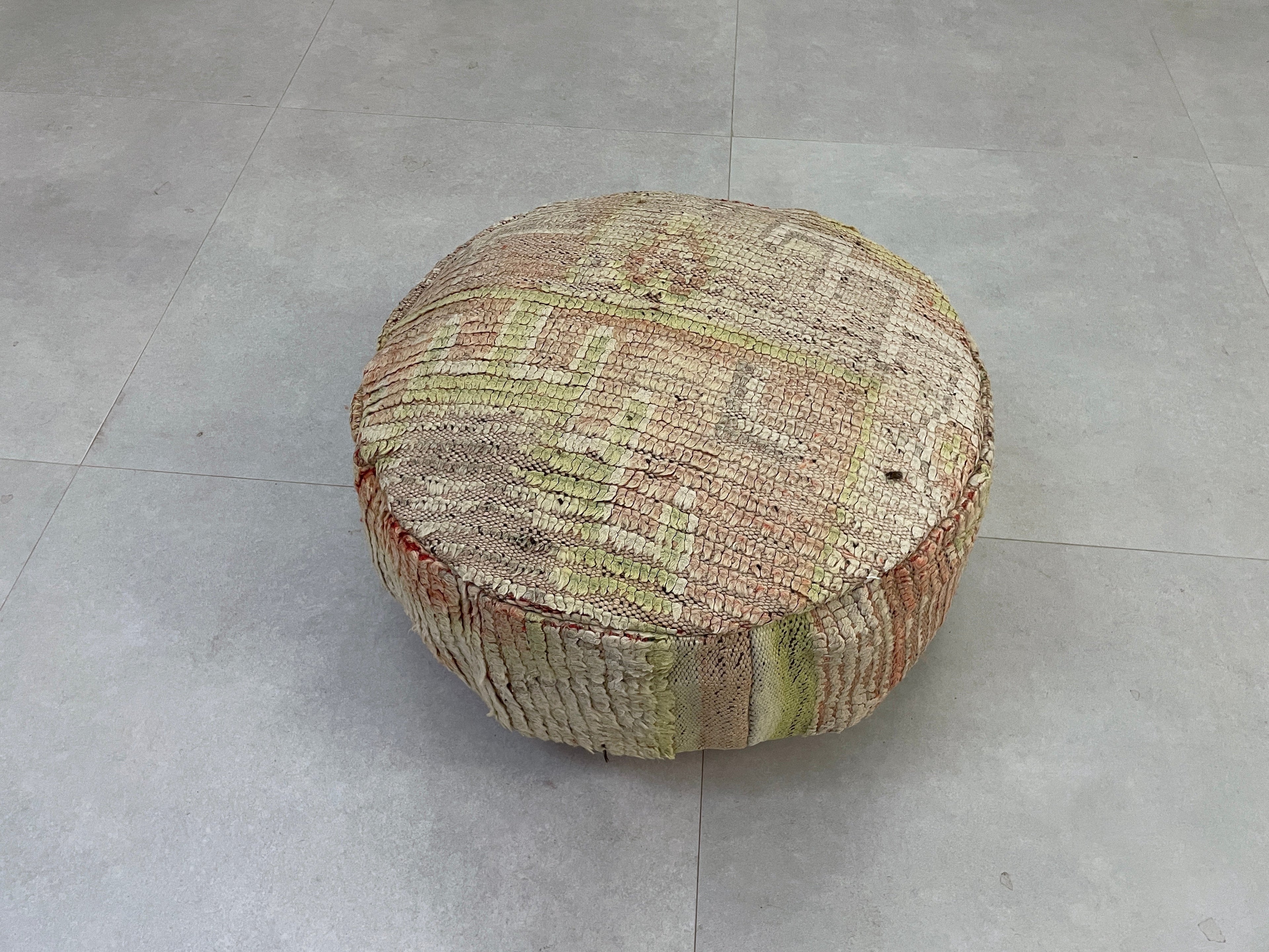 Round moroccan pouf cover - R24