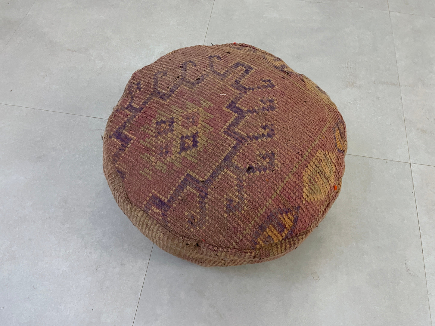 Round moroccan pouf cover - R50