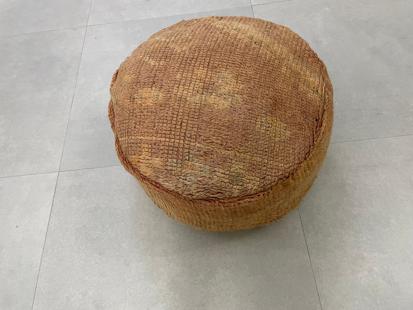 Round moroccan pouf cover - R30