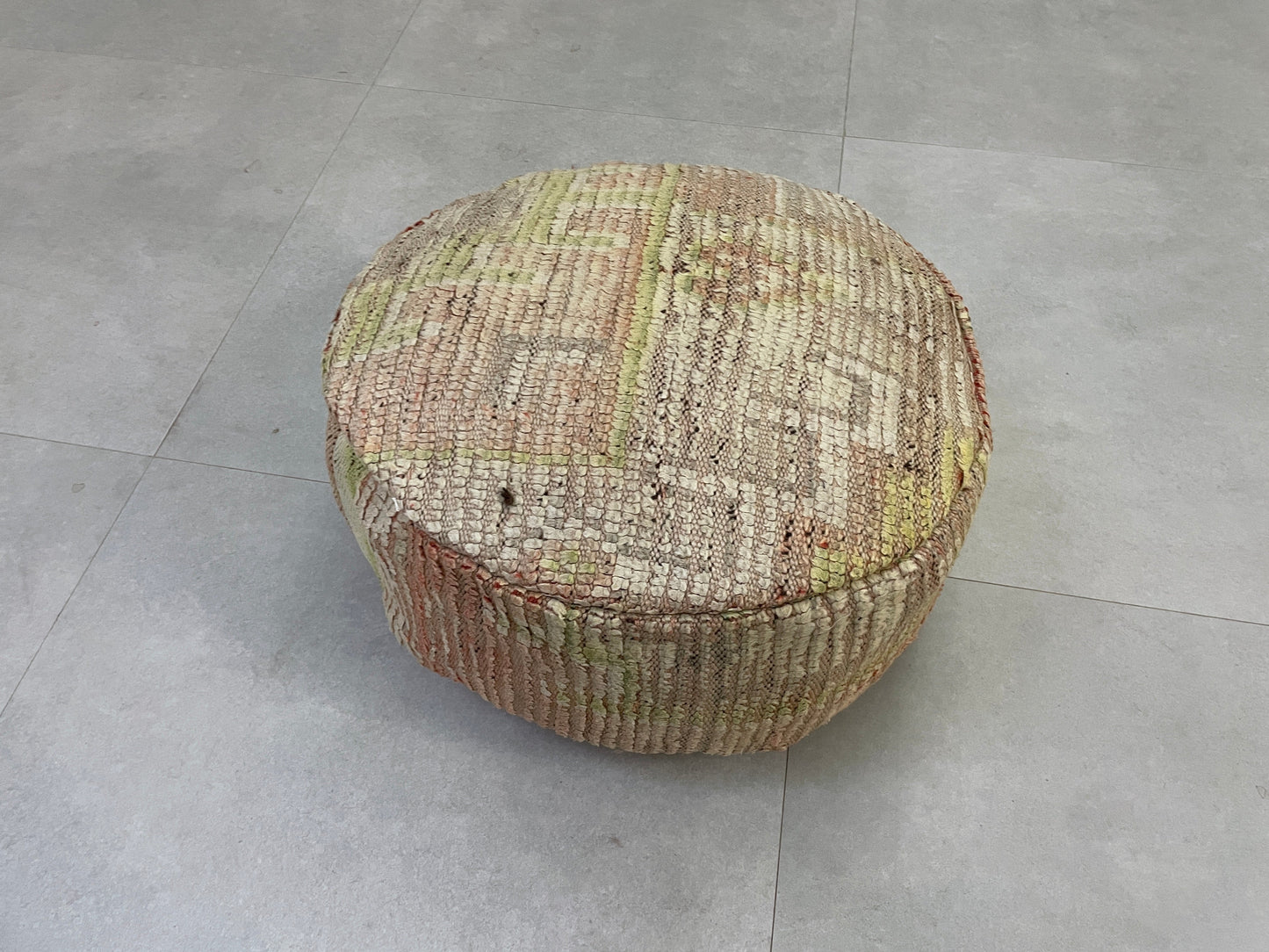Round moroccan pouf cover - R24