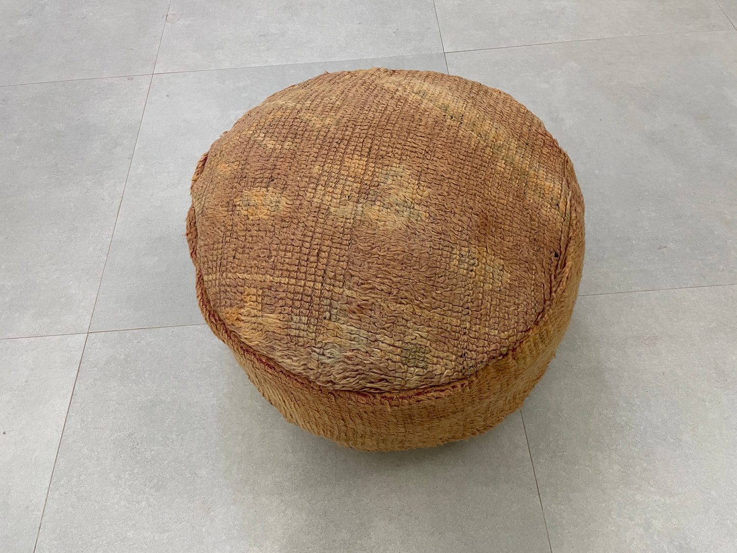 Round moroccan pouf cover - R30