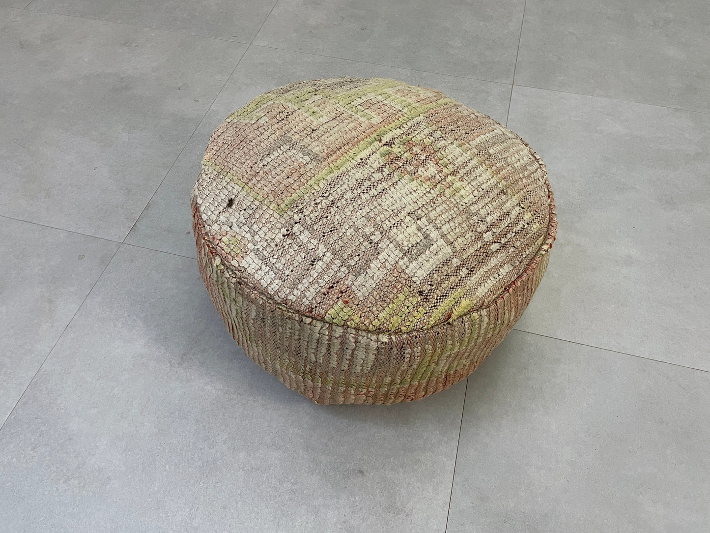 Round moroccan pouf cover - R24