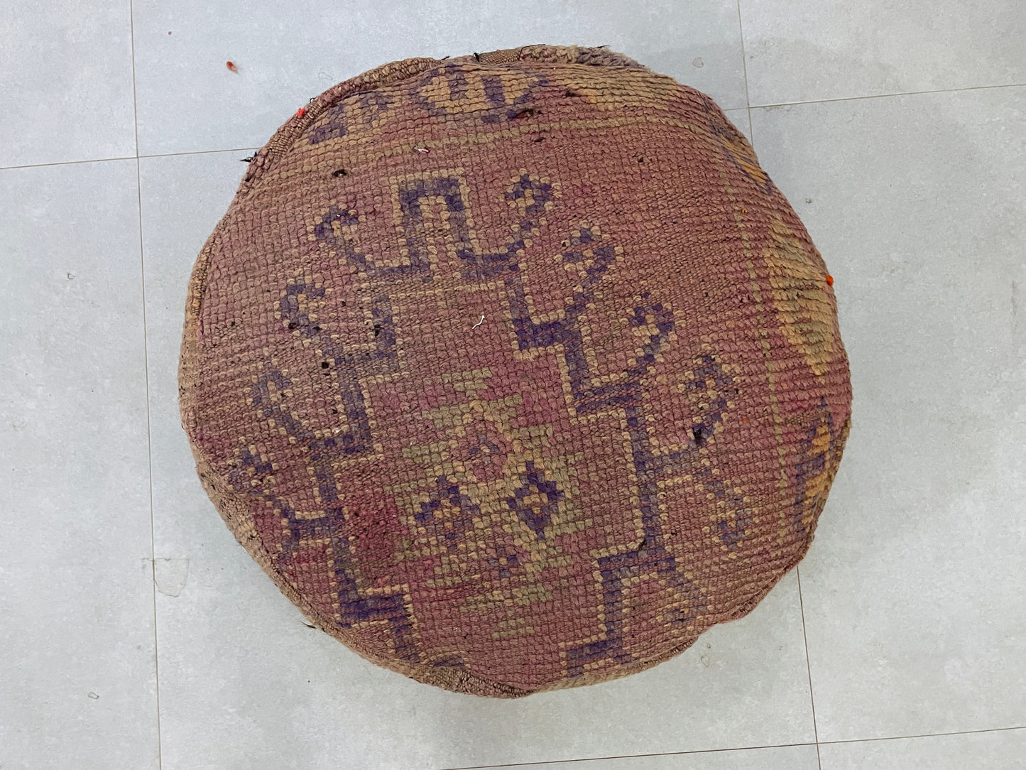 Round moroccan pouf cover - R50