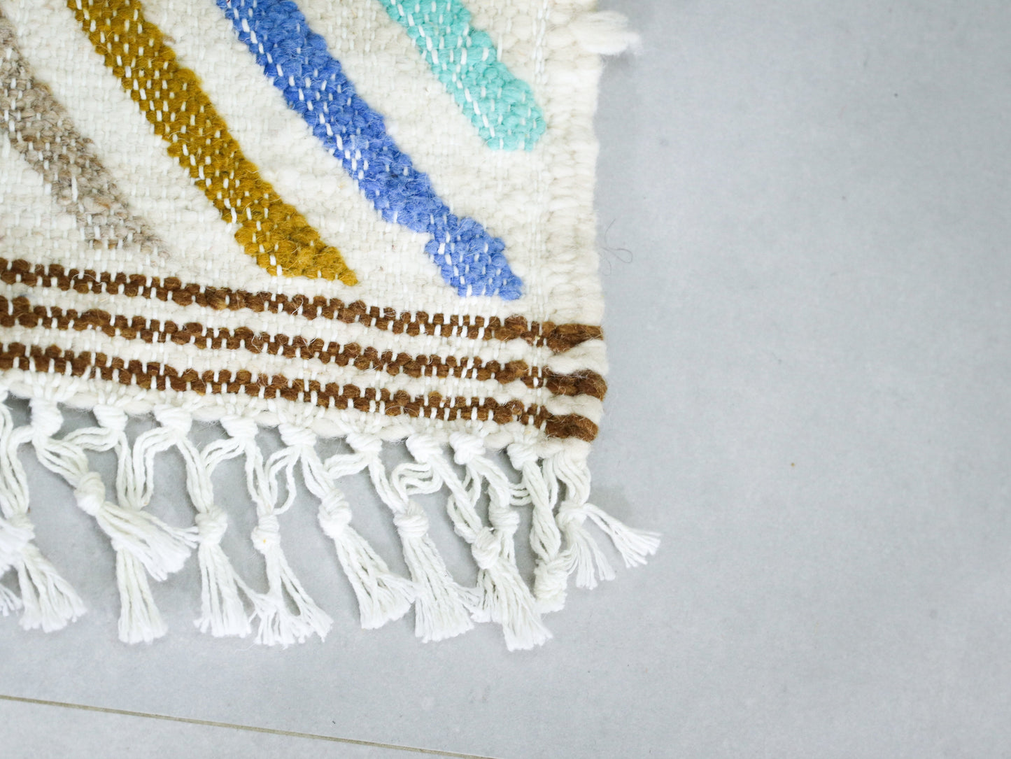 Handmade Moroccan Wool Rug 4x8 - J3