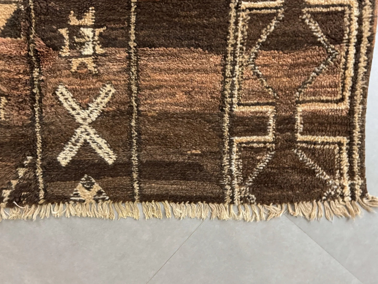 Vintage rug 5x6 - G2218