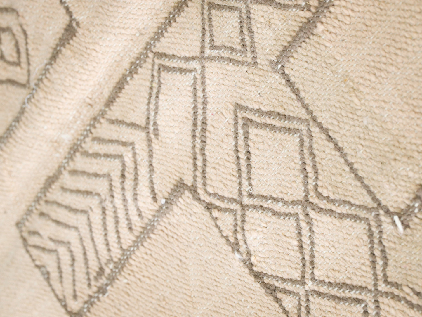 Handmade Moroccan Wool Rug - Beige Minimalist Geometric Pattern - Bohemian Decor 7x10 - J2