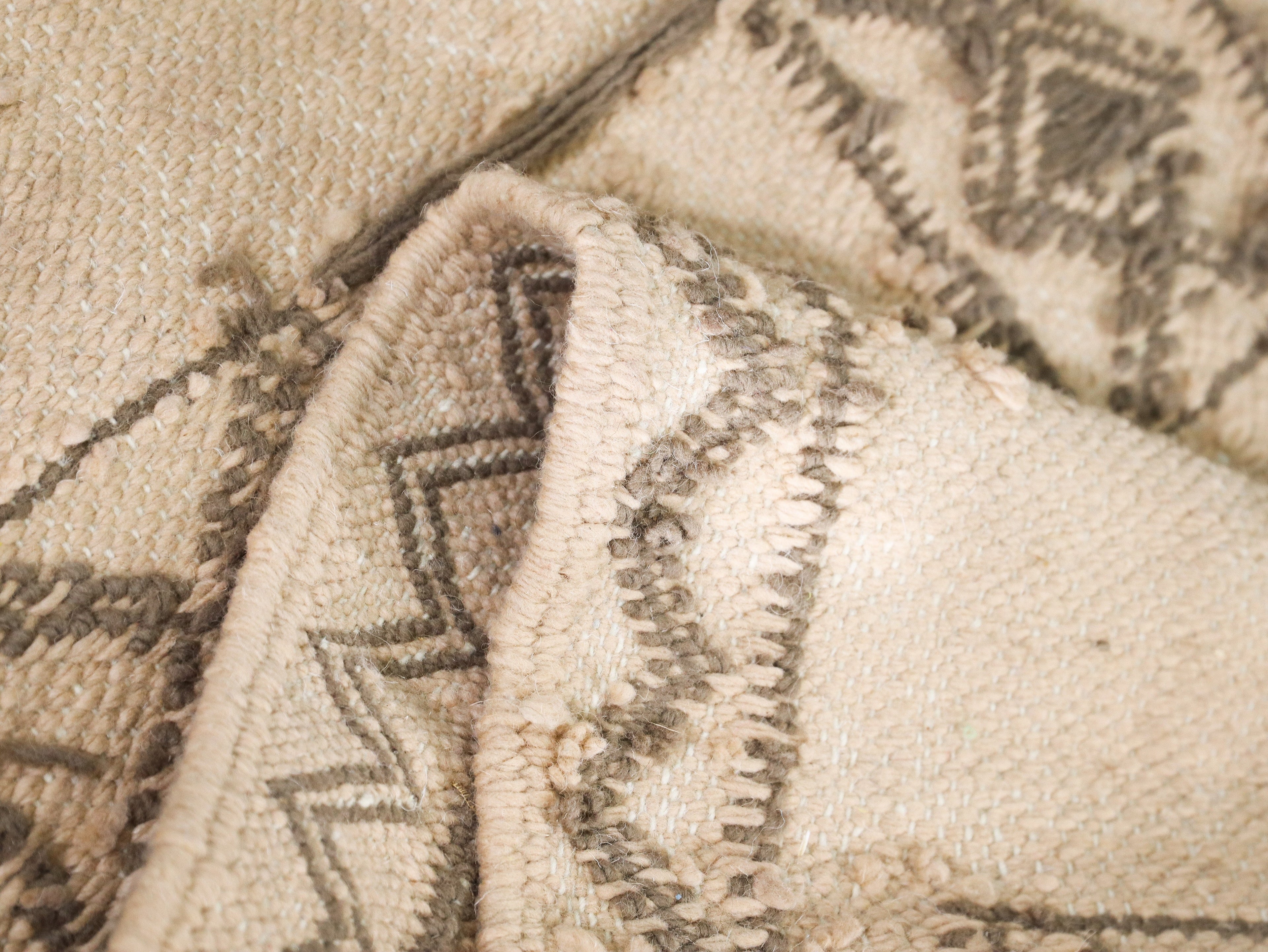 Handmade Moroccan Wool Rug - Beige Minimalist Geometric Pattern - Bohemian Decor 7x10 - J2