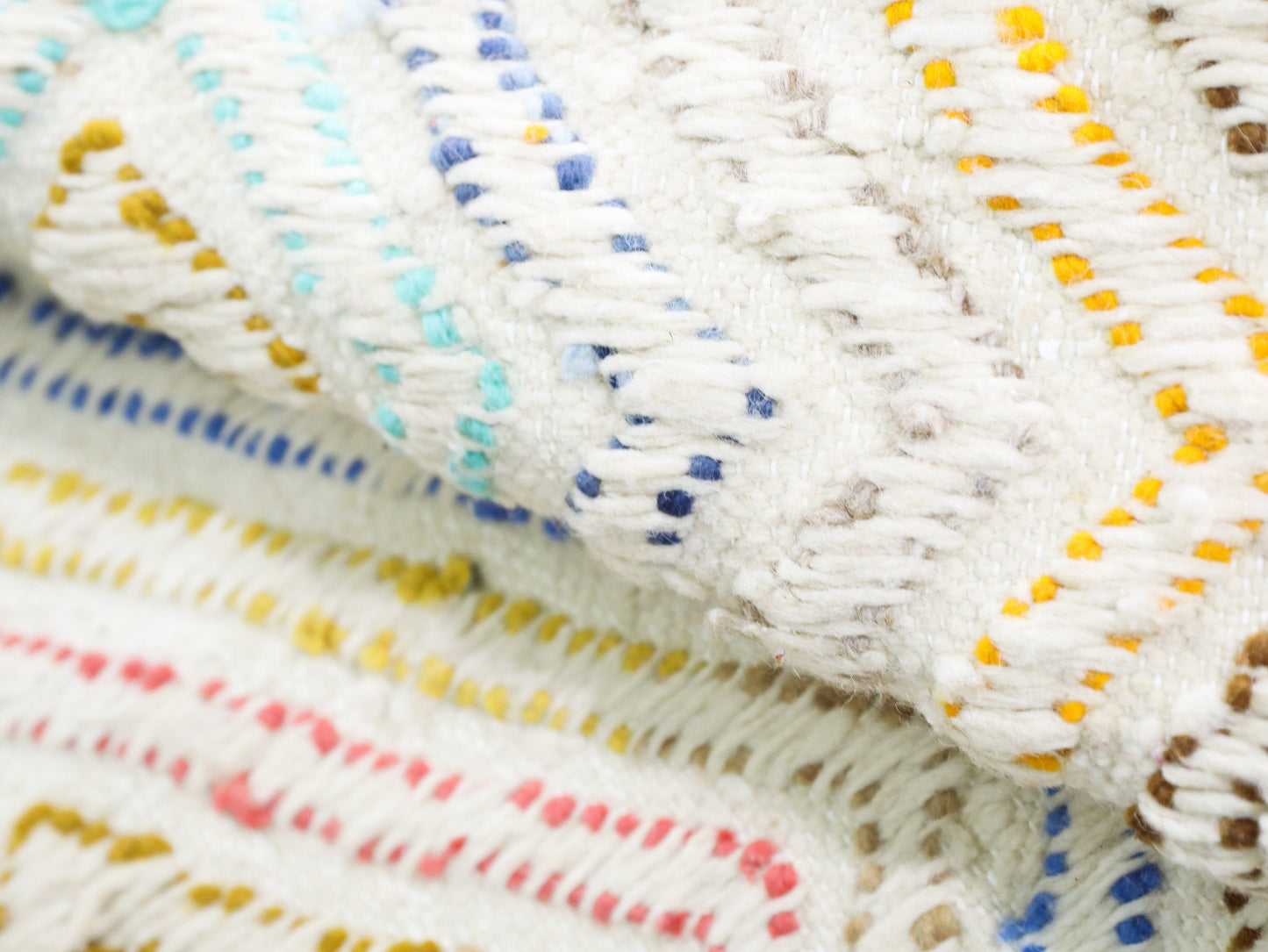 Handmade Moroccan Wool Rug 4x8 - J3