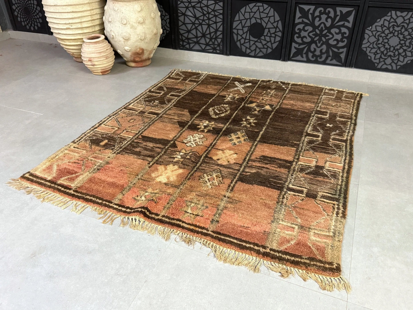 Vintage rug 5x6 - G2218