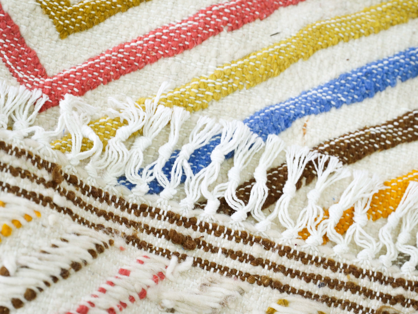 Handmade Moroccan Wool Rug 4x8 - J3