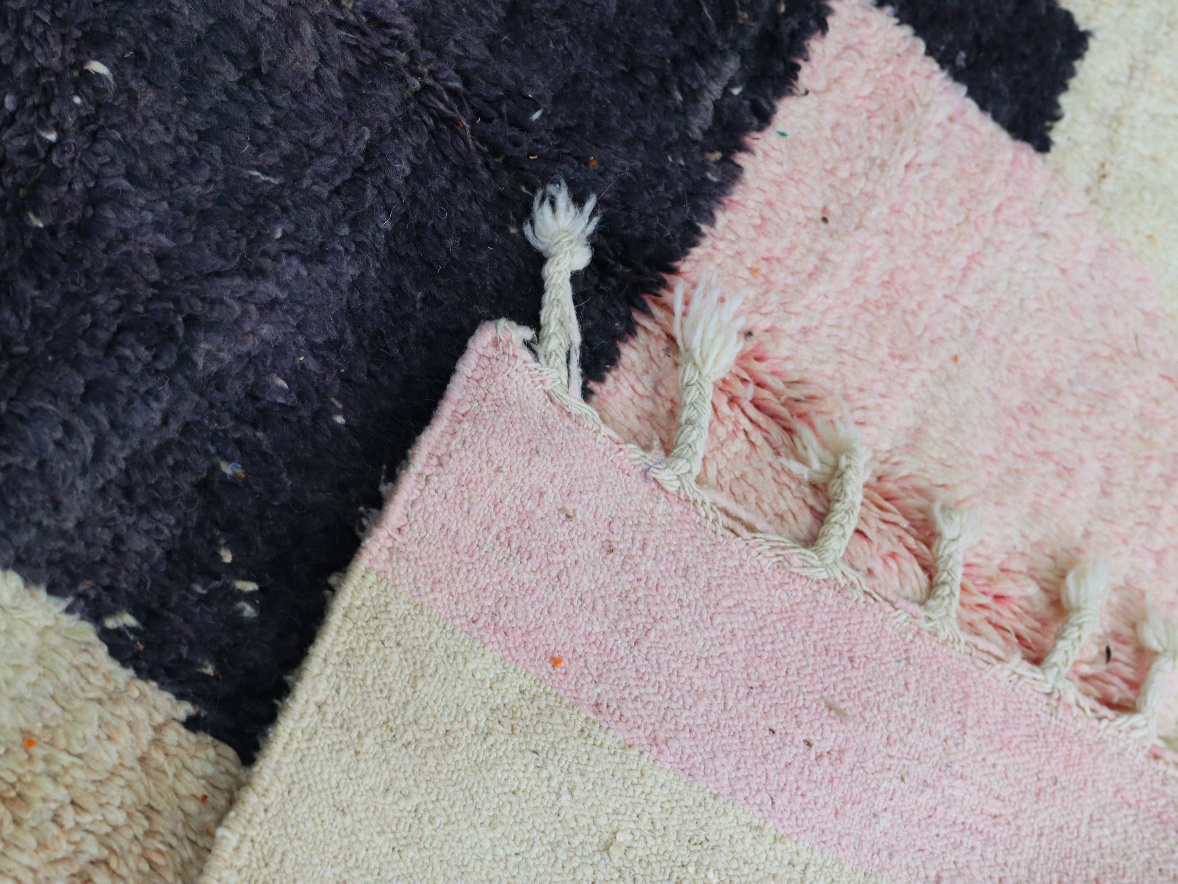 Moroccan Wool Rug 5x8 - A12