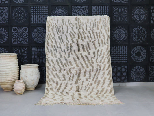 Moroccan Wool Rug 5x9 - A53