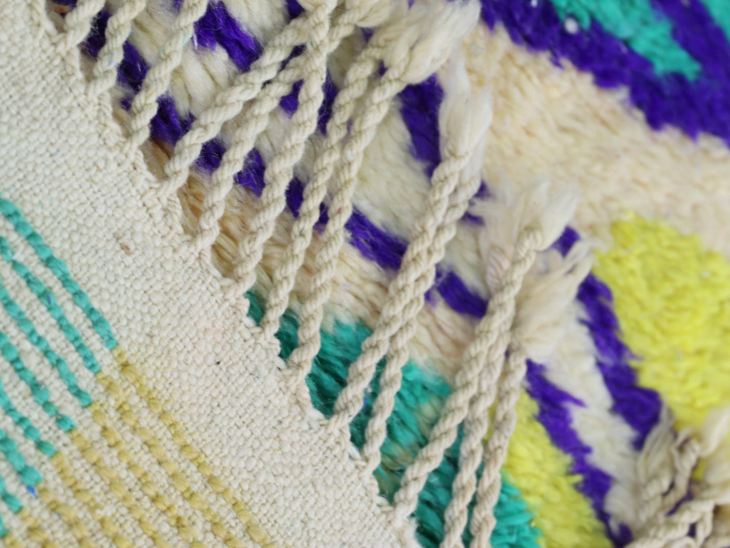 ivory white Moroccan Rug 5x8 - A57