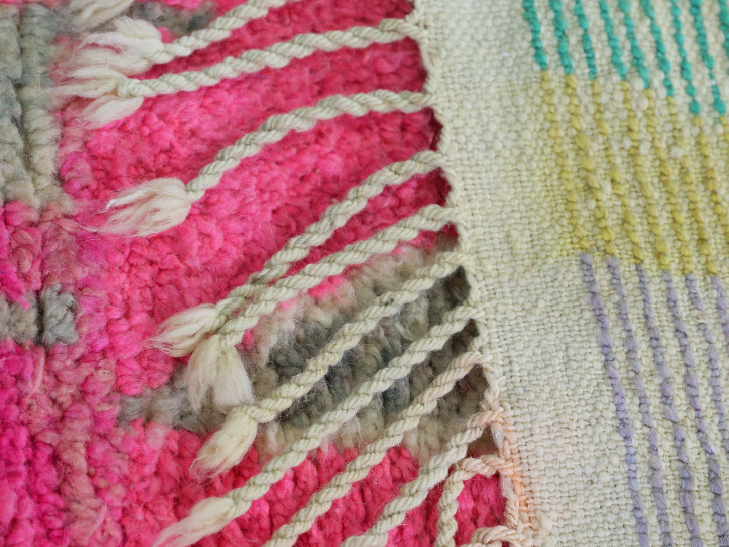 ivory white Moroccan Rug 5x8 - A57