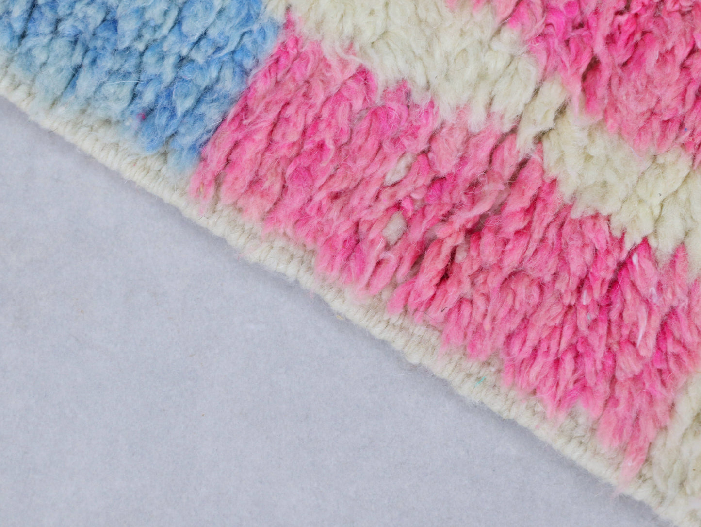 Colorful Moroccan Rug   5x8 - A61