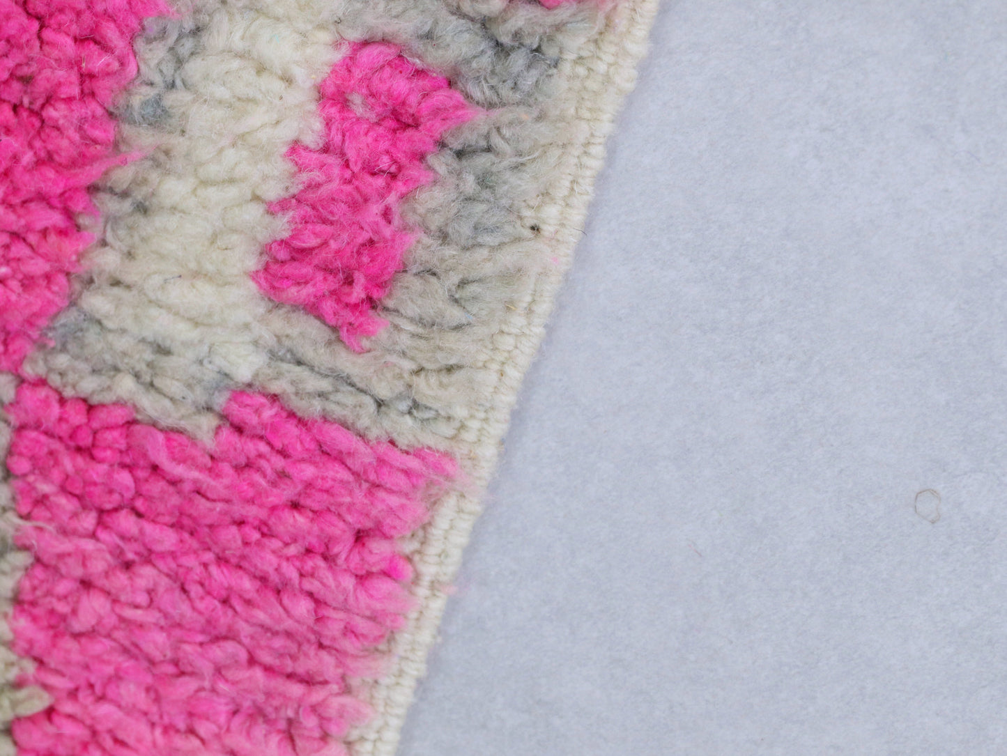 ivory white Moroccan Rug 5x8 - A57