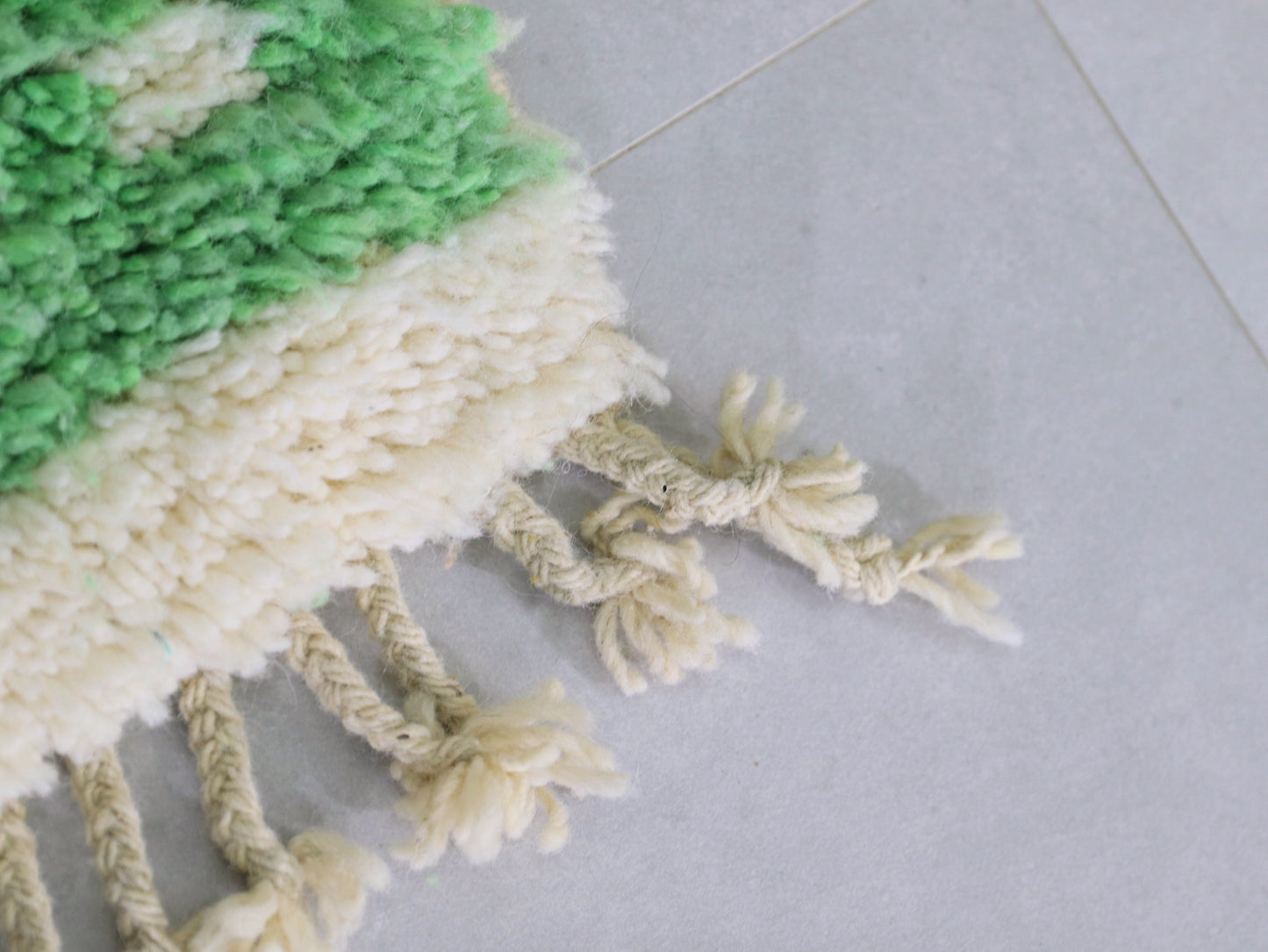 Handmade Moroccan Green Wool Rug 4x6 - B10