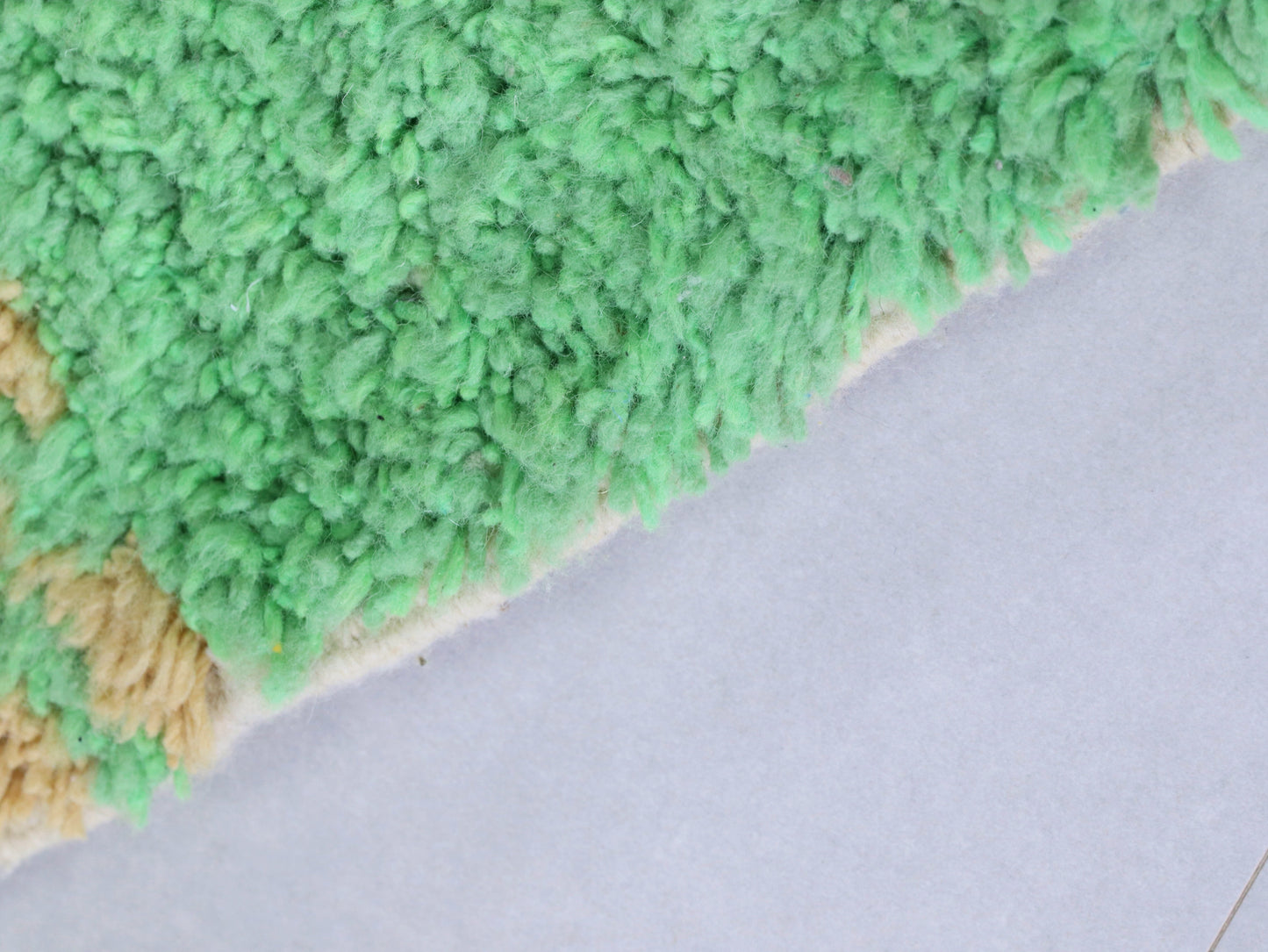 Handmade Moroccan Green Wool Rug 4x6 - B10