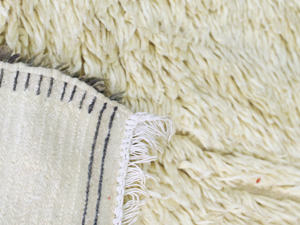 Vintage Moroccan Rug  5x9 - A82