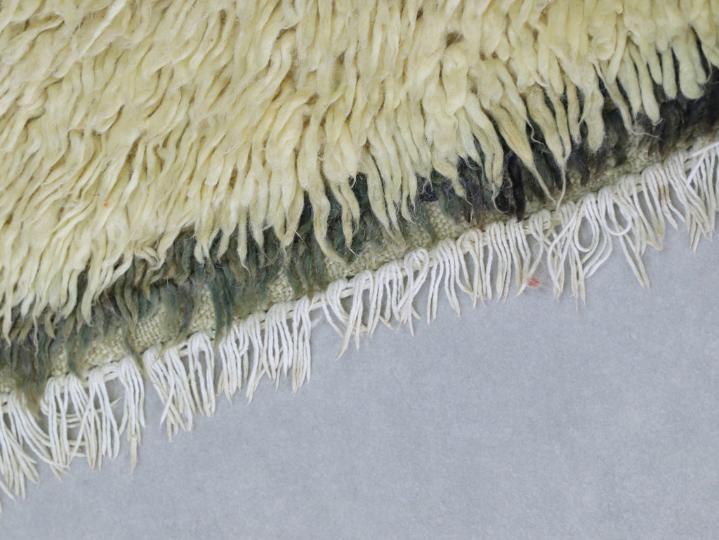 Vintage Moroccan Rug  5x9 - A82